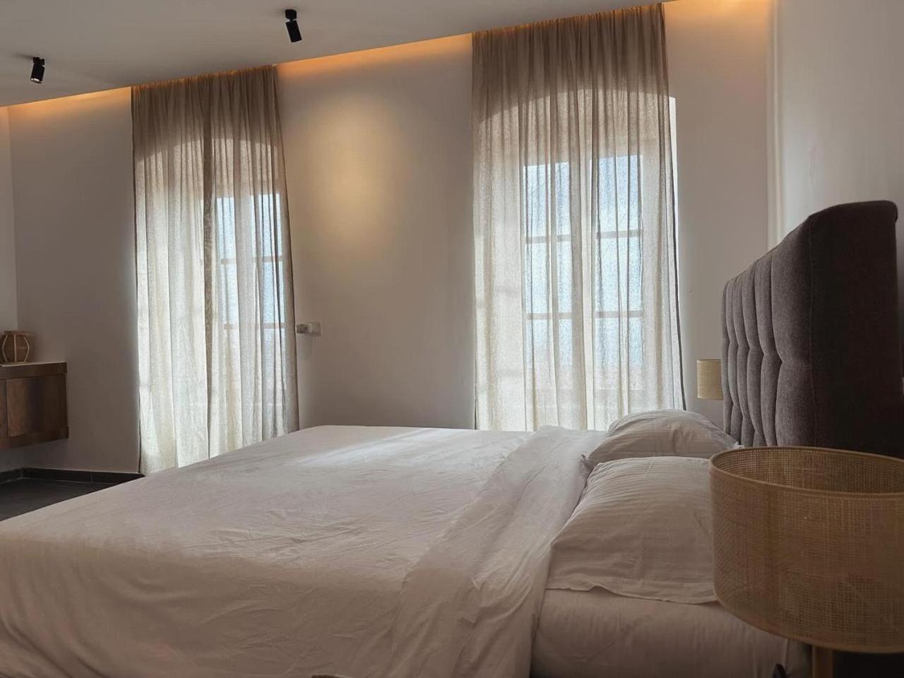 Lion'S Villa Vlore Exterior photo